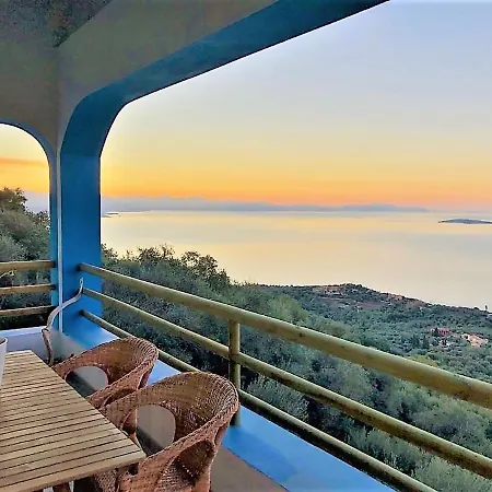 Semesterbostad House Tanna Of Intaba Spectacular Sea Views Corfiot Riviera Spartilas Corfu Island Greece Close To Ipsos With A Shared Pool Spartylas