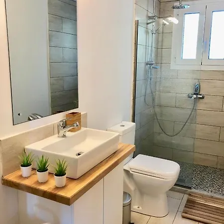 House Tanna: Corfiot Riviera With Sea Views * Spartylas