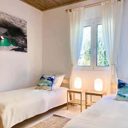 Semesterbostad House Tanna Of Intaba Spectacular Sea Views Corfiot Riviera Spartilas Corfu Island Greece Close To Ipsos With A Shared Pool Spartylas
