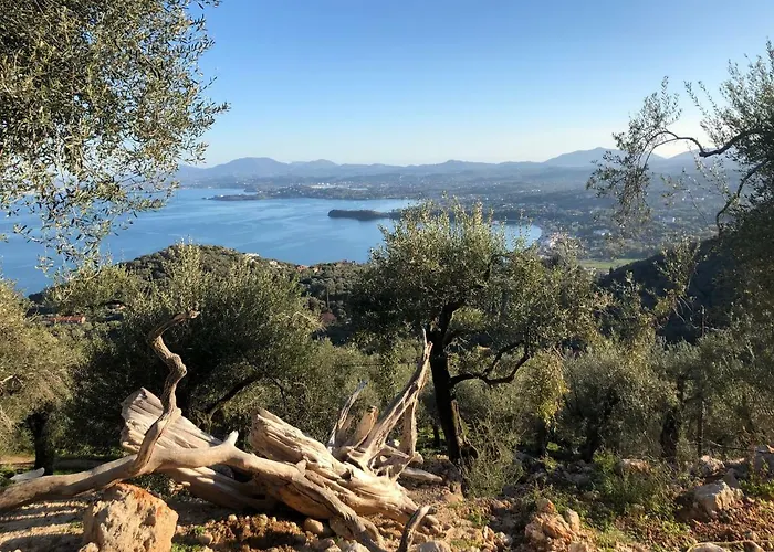 Dom wakacyjny House Tanna Of Intaba Spectacular Sea Views Corfiot Riviera Spartilas Corfu Island Greece Close To Ipsos With A Shared Pool Spartylas